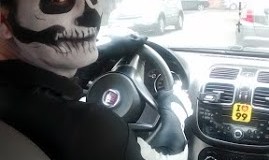 99Taxis coloca monstros dentro de táxis em ação especial de Halloween